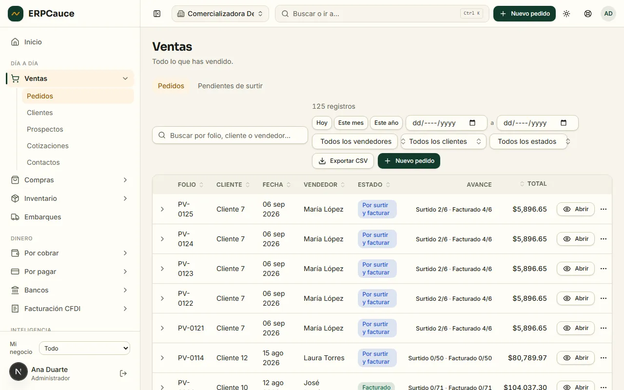 Pantalla de ventas de ERPCauce: tabla de pedidos con folio, cliente, fecha, vendedor, estado y avance de surtido y facturación.